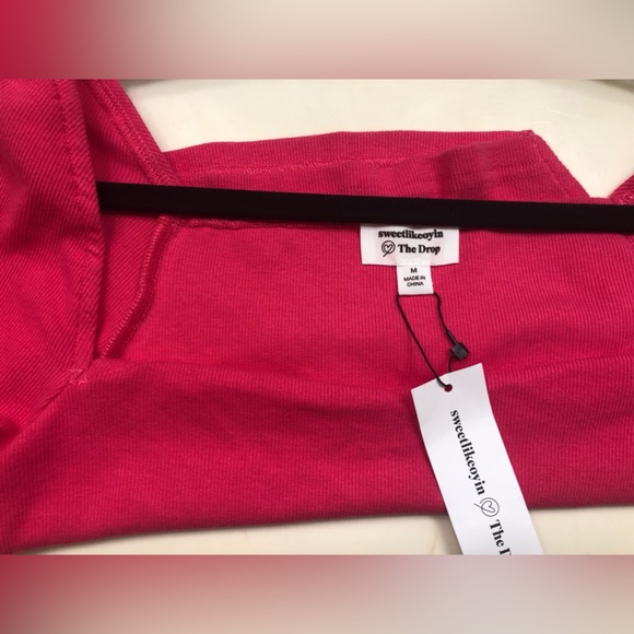 Sweetlikeoyin-the drop Solid Red Long Sleeves Size Medium crop top NWT - Picture 4 of 5